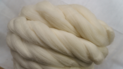 Feiner Merinokammzug