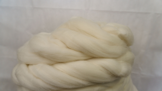 Feiner Merinokammzug